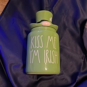 Rae Dunn New Kiss Me I’m Irish canister